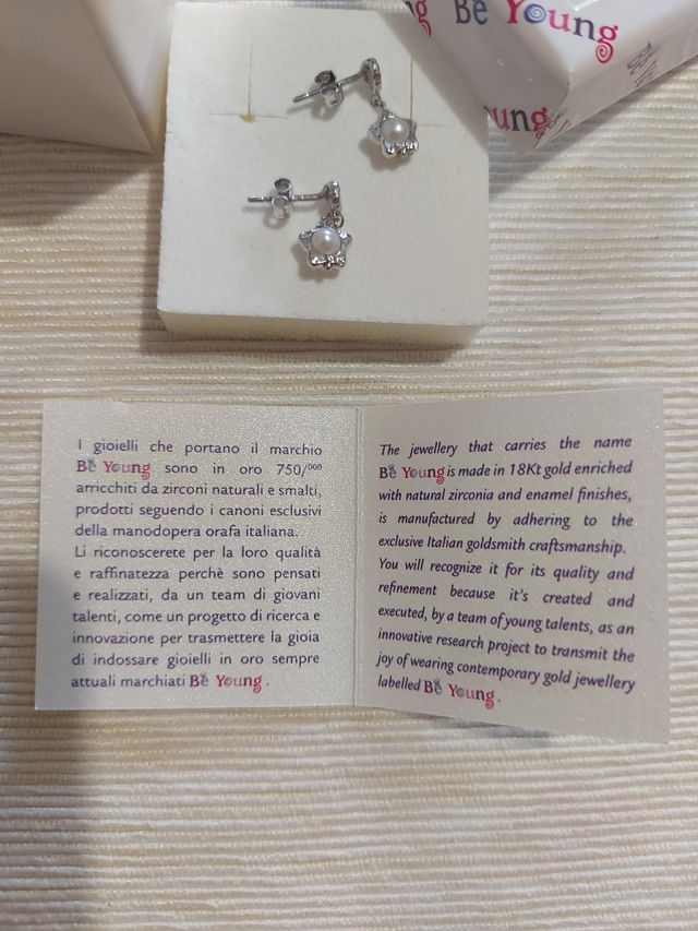 Orecchini oro bianco 750