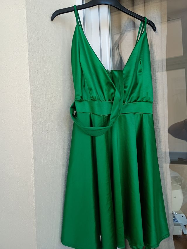 Vestido satén verde