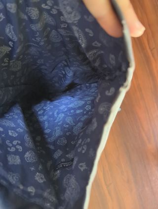 Mochila gris oscura