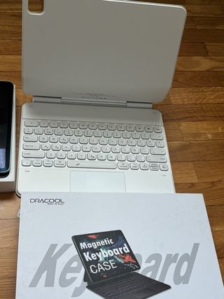 iPad Air 13" M2 256GB Nuevo + Magnetic Keyboarg 