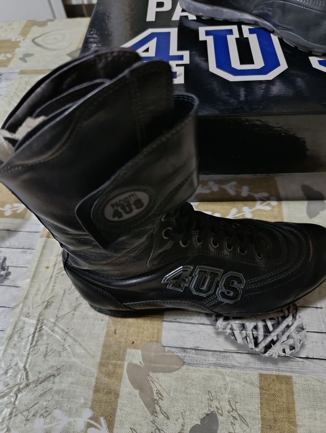 Stivaletti Cesare Paciotti nero in pelle