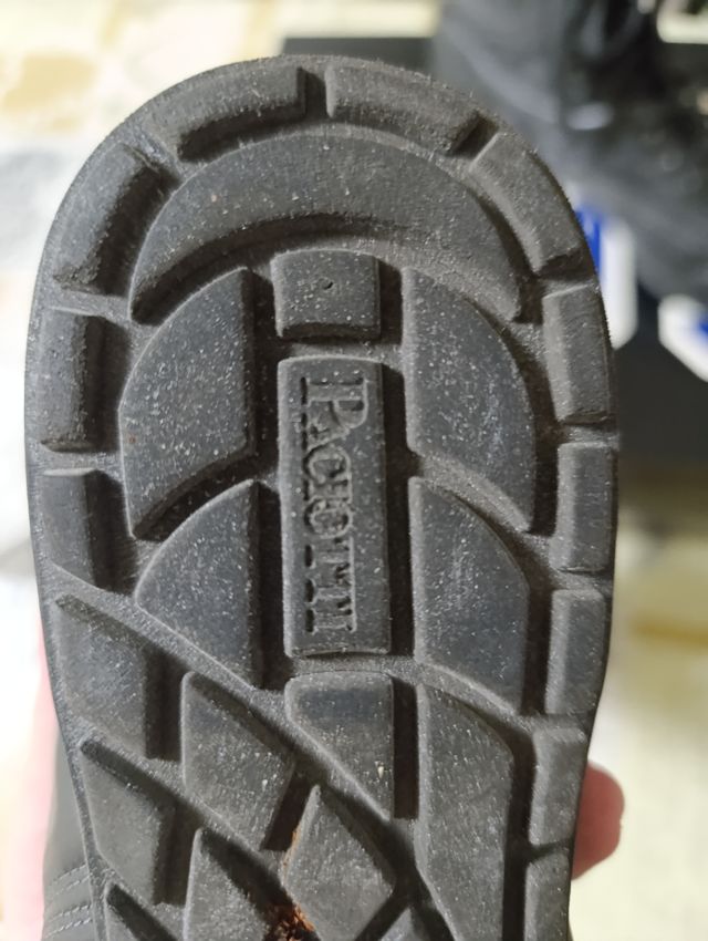 Stivaletti Cesare Paciotti nero in pelle