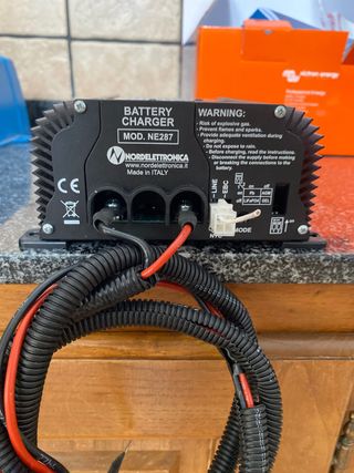 Cargador Batería 12V 21A