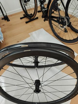 Fulcrum Wind 42 Carbon - Juego de ruedas