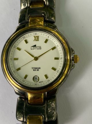 Reloj Lotus Titanium - Dorado y Plata