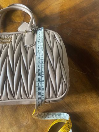 Miu Miu Bauletto 5BB133 Cammeo