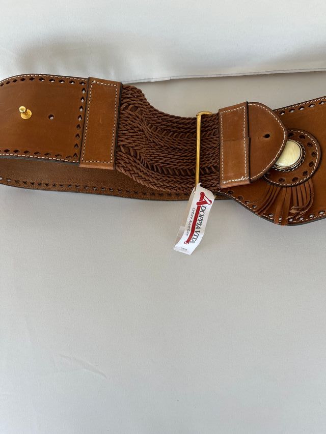 Cintura vintage femminile in cuoio e corda marrone