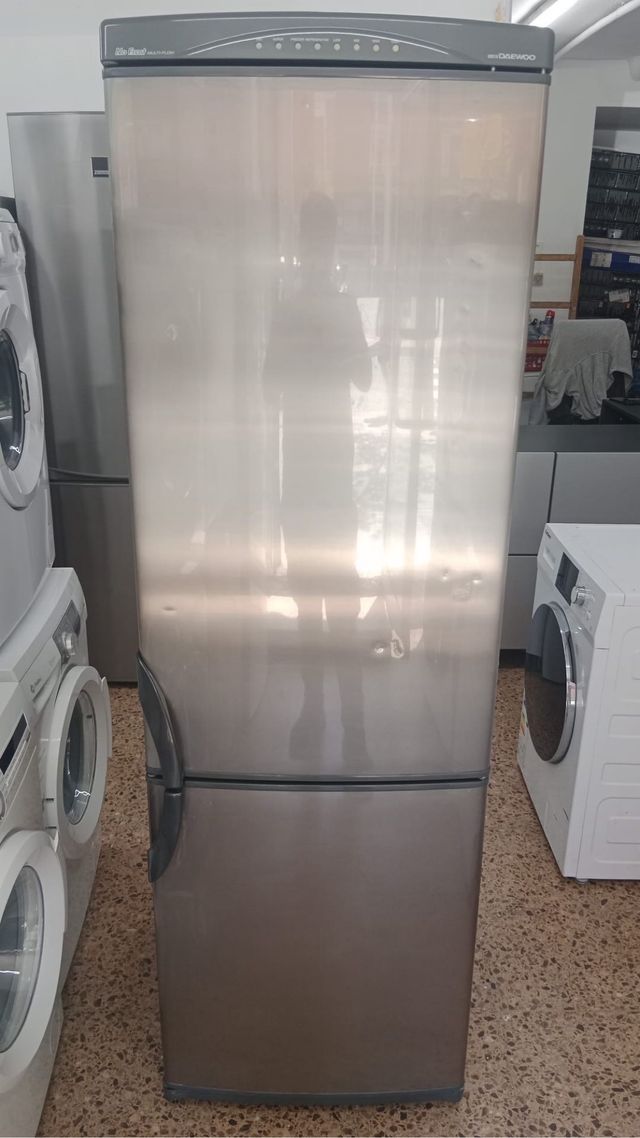 Nevera Daewoo 1.85m - Garantía