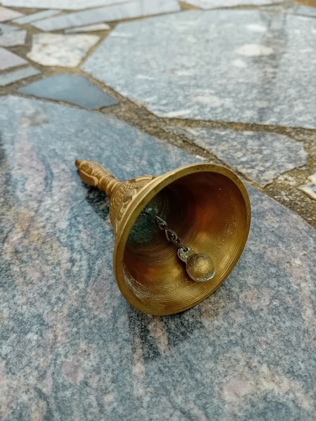 Campanas bronce antiguas