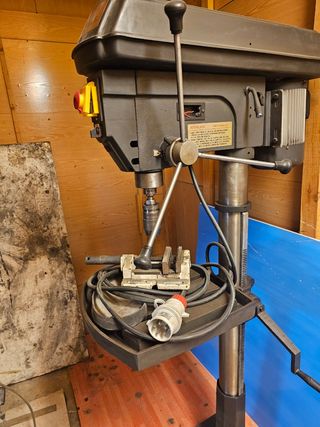 Taladro de columna industrial