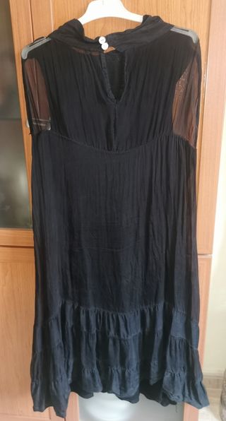 T 40 Zara, vestido con volante en falda