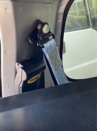 Plataforma elevadora PMR coche