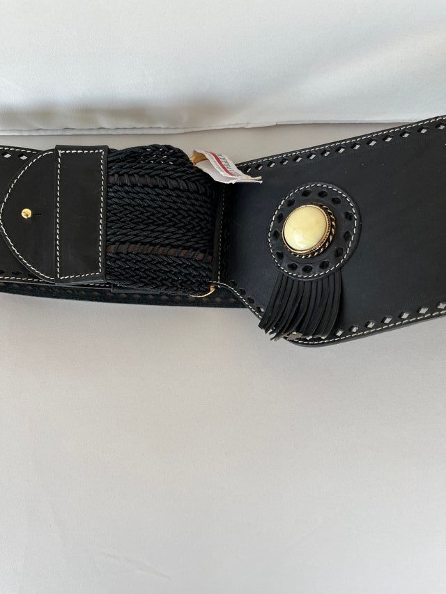 Cintura vintage nera in cuoio