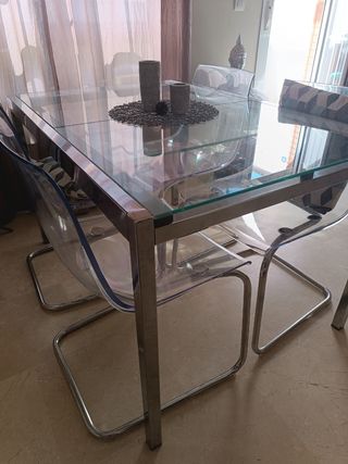 Mesa cristal acero + 4 sillas