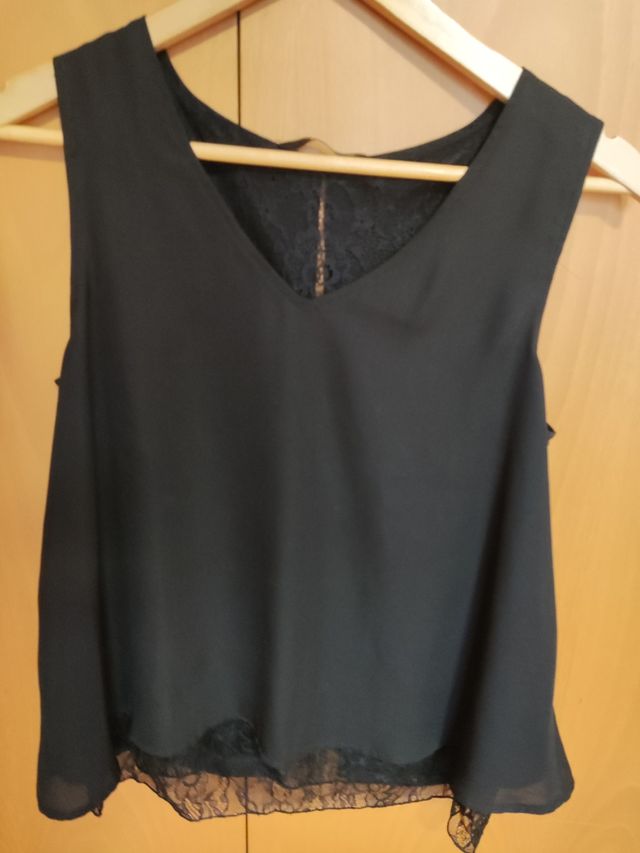 Top negro encaje espalda talla S