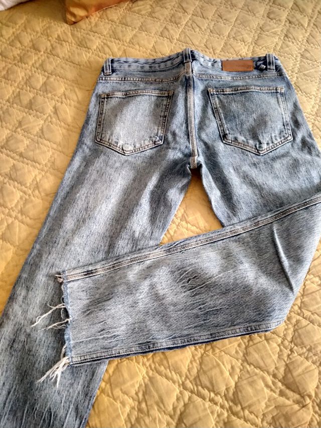 Vaquero Bershka. Talla 40.