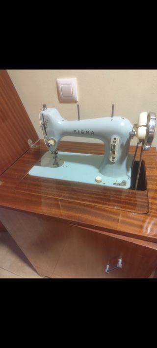 Máquina coser Sigma antigua celeste