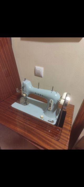 Máquina coser Sigma antigua celeste