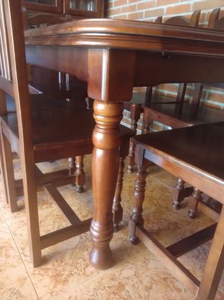 Mesa comedor extensible + 6 sillas madera