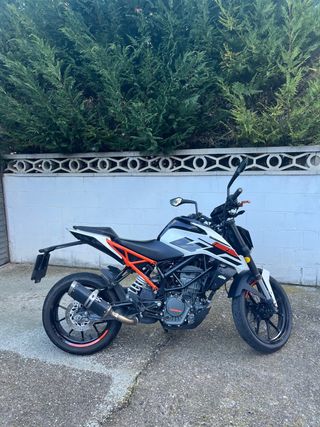 KTM Duke 125 