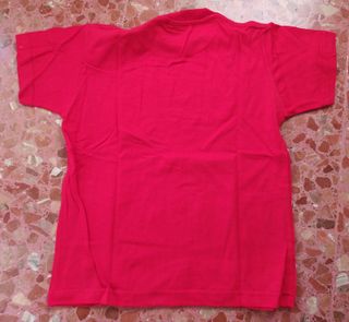 Camiseta roja niño