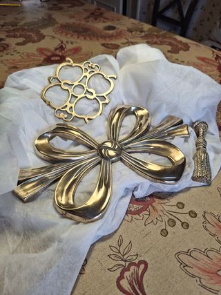 Salvamanteles y Abrebotellas Bronce