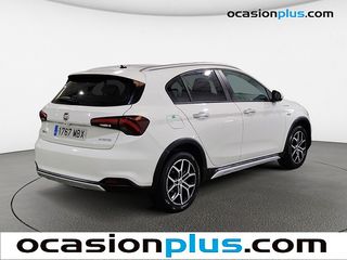 Fiat Tipo 1.5 Hybrid Cross DCT 97 kW (130 CV)