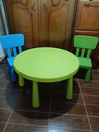 Mesa y silla infantil
