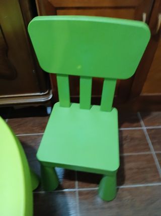 Mesa y silla infantil