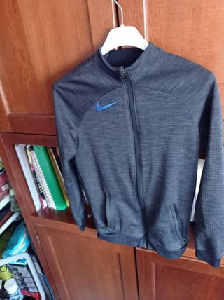 Felpa Nike grigia leggera