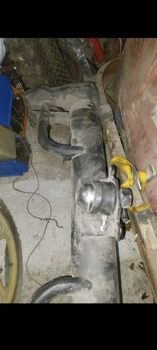 Defensa trasera VW Escarabajo con bola de remolque