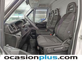 Iveco Daily Furgon 35S 16 V 3520L/H2 Auto 115 kW (156 CV)