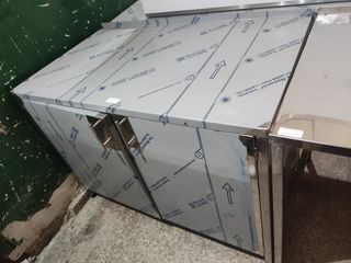 MESA INDUSTRIAL DE 119 CM
