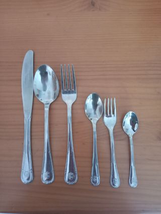 Cubiertos de acero inoxidable