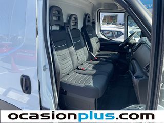 Iveco Daily Furgon 35S 18H V 4100/H2 A8 129 kW (176 CV)