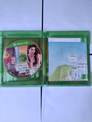 GTA V Xbox One con mapa físico - código usado