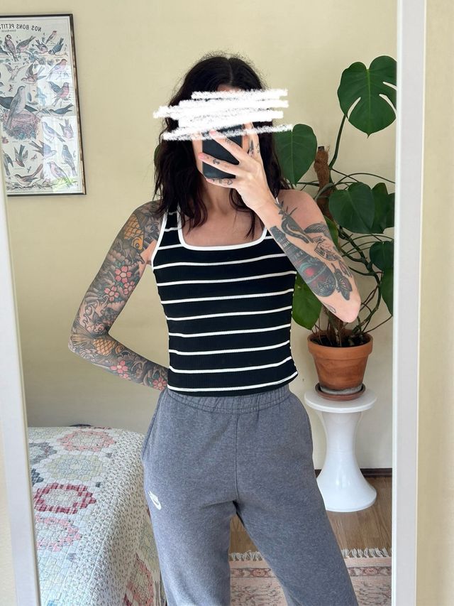 Top às riscas preto e branco, novo, tamanho S