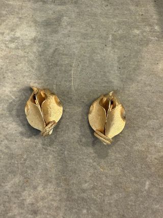 Pendientes dorados Zara