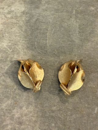 Pendientes dorados Zara