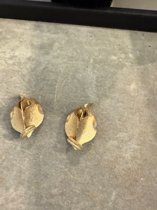 Pendientes dorados Zara