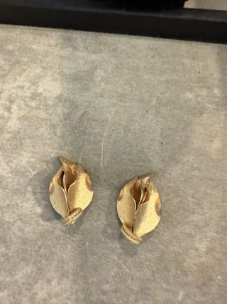 Pendientes dorados Zara