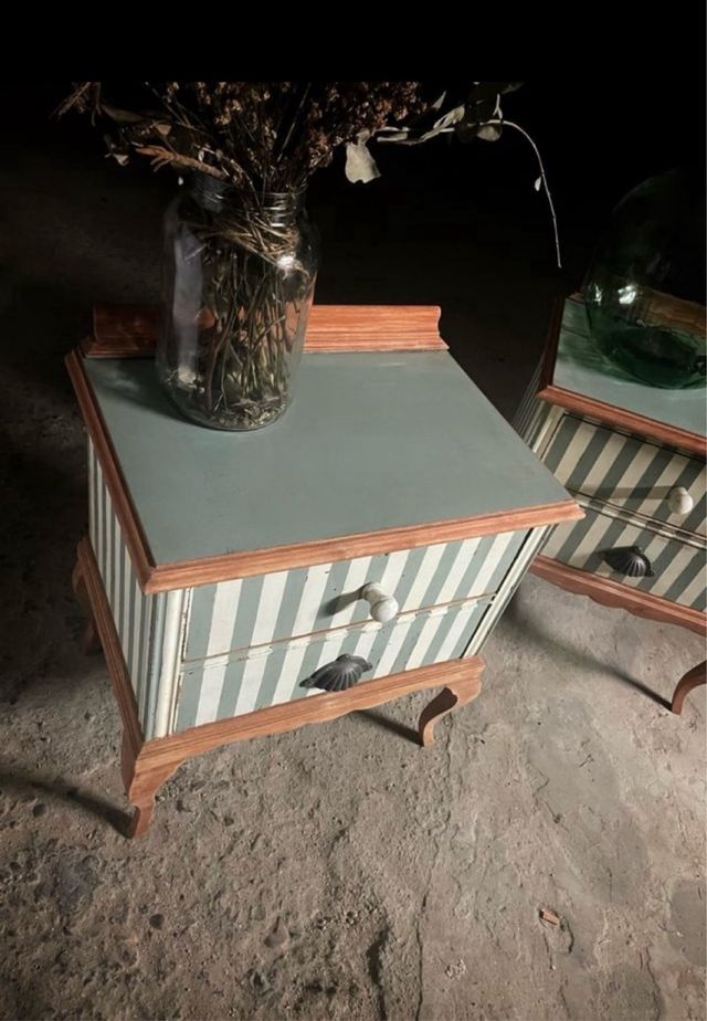 Mesillas de noche o mesitas mueble auxiliar