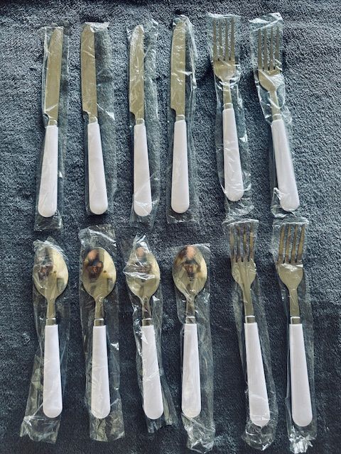 Cubertería 12 piezas, blanca