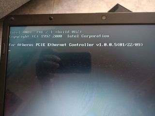 eMachines E527 Notebook Intel celeron 900  2gb leg