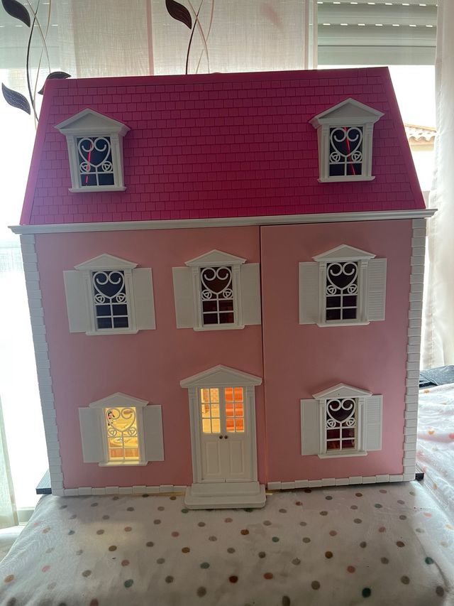 Casa Hello Kitty - Muñecas