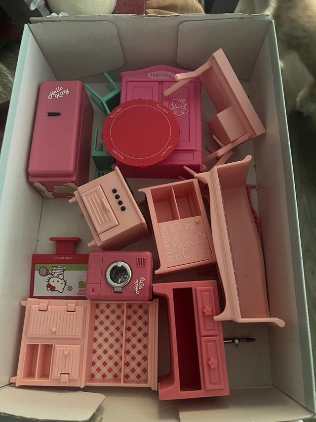Casa Hello Kitty - Muñecas