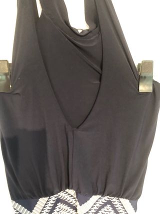 Mono azul - elegante y versátil