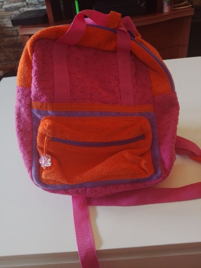 Mochila infantil pequeña