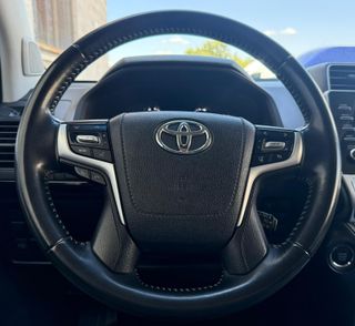 Toyota Land Cruiser 150 2022