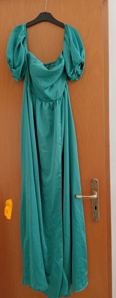 Vestito lungo raso verde